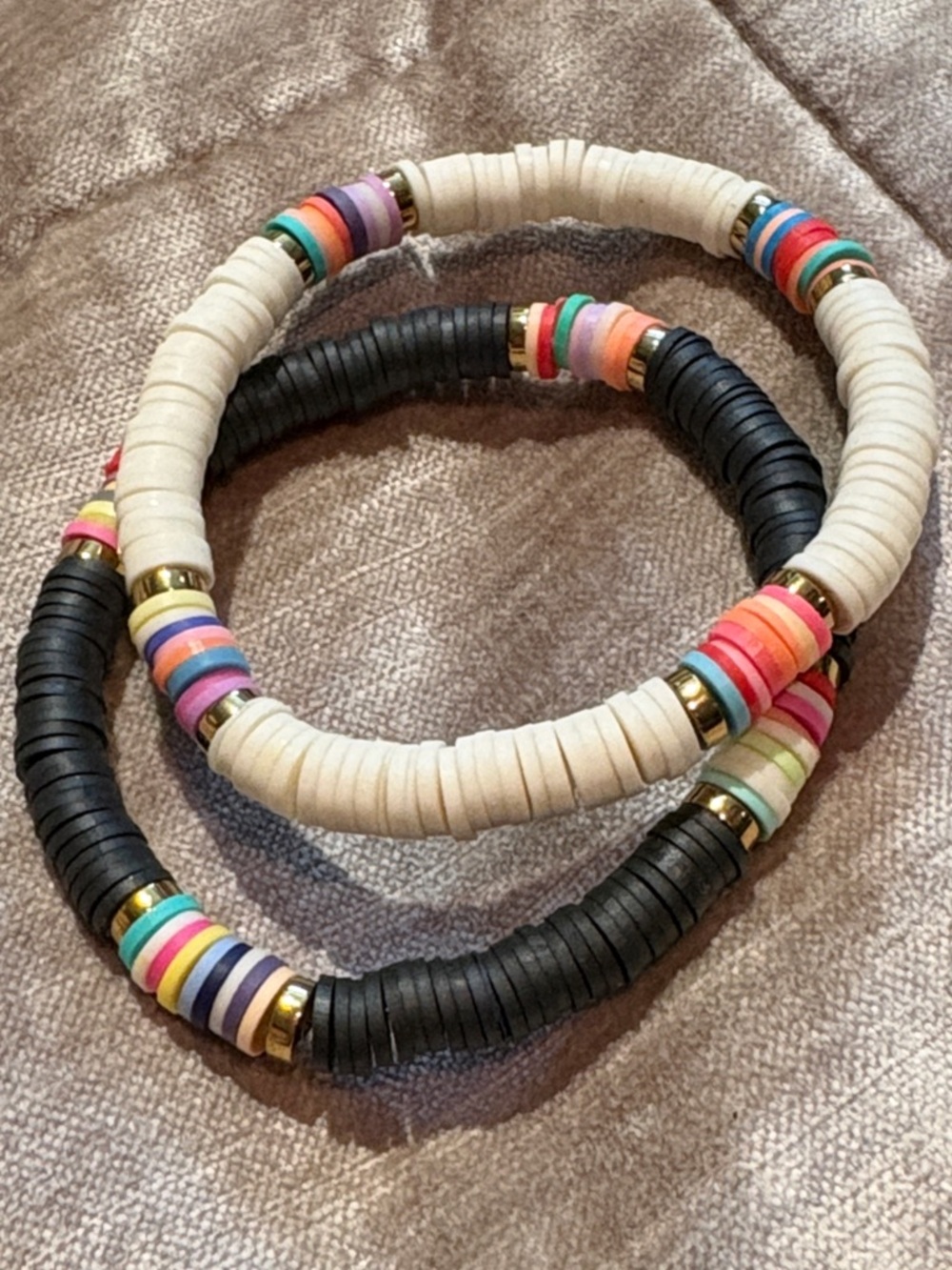Stackable Black and White Disc Bead Bracelet Set Multicolor Accents Festival 7” - Picture 4 of 4